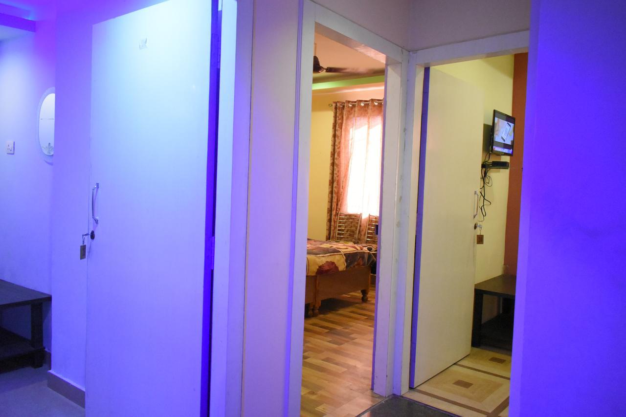 Hotel Picasso Varanasi Prime Location Bagian luar foto